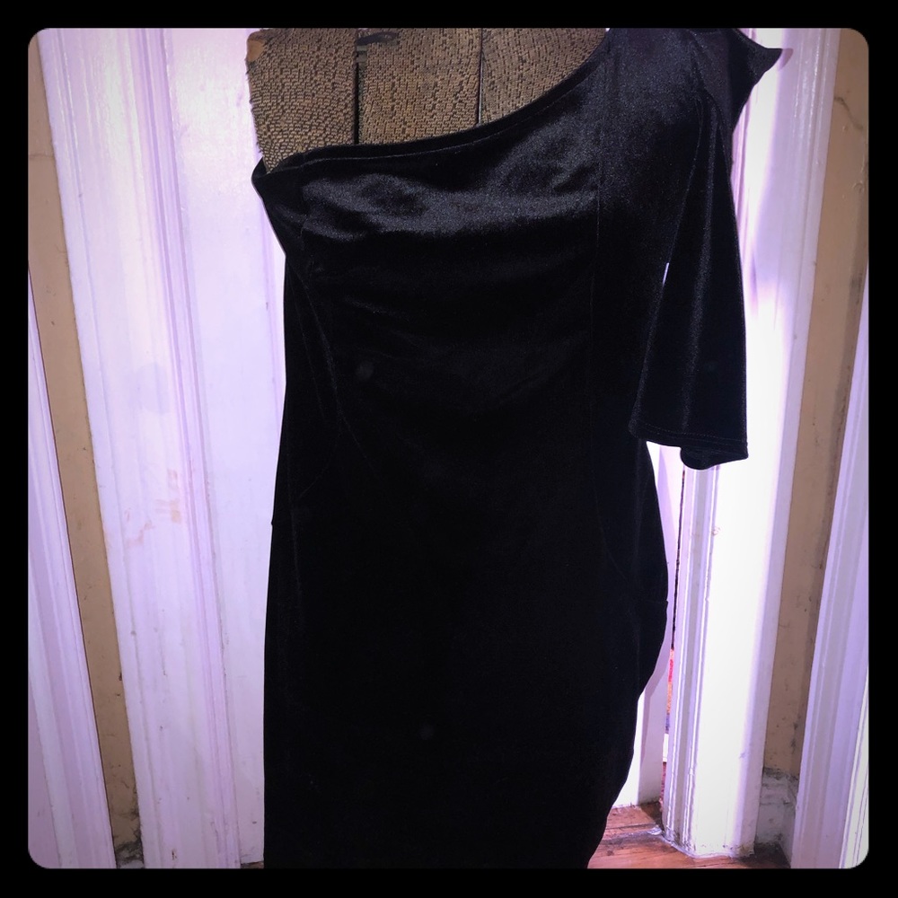 Black One Shoulder Cocktail Dress